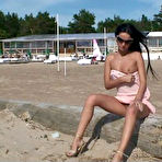 Pic of Flashing teens, teens flashing on public, public expose, public nudity scenes, teens flash