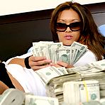 Pic of Greedy Kyra can do ANYTHING for money