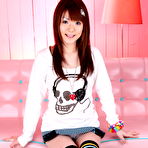 Pic of Fuwari feels ashamed while showing her boobs | Japan HDV