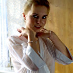 Pic of Nelly Karups PC Gallery