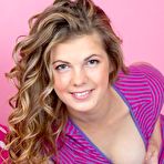 Pic of Cute Girl With Curly Hair Shows Shaved Pussy