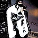 Pic of Rihanna naked but covered mag scans