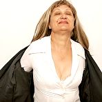 Pic of This housewife loves to get wet