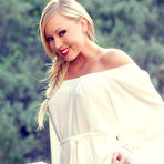 Pic of Brea Bennett Hot Blonde Displays Classic Bod on Classic Mustang
