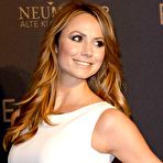 Pic of Stacy Keibler in short white dress, shows legs