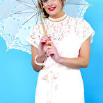 Pic of PinkFineArt | Amy Green Spring Breeze from Pin-Up Wow