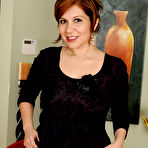 Pic of Mature Pictures Featuring 33 Year Old Veronica Devil From AllOver30