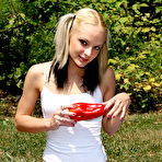 Pic of Shaved Pussy Pics of faye-runaway-03-veggie-picnic-pigtails-vulva by ALS Scan | 15 Clit Closeups