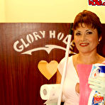 Pic of This mature househelp loves buffing the cock