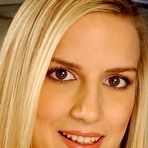 Pic of Barbara in A quick snack at Another Babe | Set clubsandy/0373