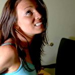 Pic of <<<AMYVIRGIN.COM>>>