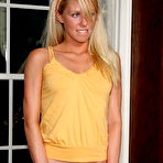 Pic of Shaved Pussies of brynn-tyler-05-speculum-clitoris-floppy-labia by ALS Angels | 15 Women Clitoris Pics