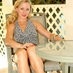 Pic of Over 30 MILF - AllOver30.com - Featuring Dia from Pittsburgh, PA