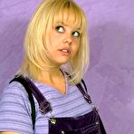 Pic of Blonde Teen Spreading