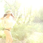 Pic of Lily Xo - On Safari | Web Starlets
