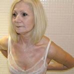 Pic of Wife Bucket - Real amateur MILFs, wives, and moms! Swingers too