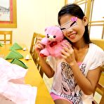 Pic of Asian girlfriend getting filled with inseminating creampie