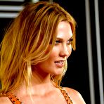 Pic of Karlie Kloss side of boob at MTV Video Music Awards