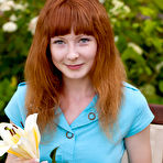 Pic of Redhead teen beauty Rochelle posing nude outdoors - MET-ART - 4 Hairy Pussy