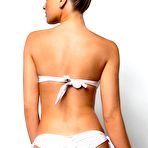 Pic of Elisandra Tomacheski sexy posing in bikinis