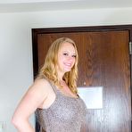 Pic of Blonde Cameron takes off her sexy grey dress