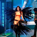 Pic of Isabeli Fontana sexy at Monange Dream Fashion Tour