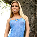 Pic of Lucie Flashing