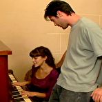 Pic of Lola del Valle is giving a piano lesson in Latin Adultery