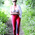 Pic of Shameless Lady Sonia never hesitates inviting a stranger to be her slave for today