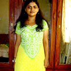 Pic of Neha Nair - MySexyNeha.com - Sexy Indian Housewife
