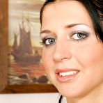 Pic of Zuzu Karups PC Gallery