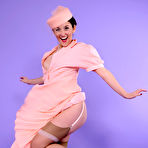 Pic of PinkFineArt | Zoe Alexandra Lift Please from Pin-Up Wow