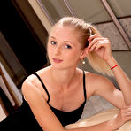 Pic of Leona Honey nude in erotic MEIHU gallery - MetArt.com