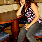 Pic of Chelsea Vision and her big booty.