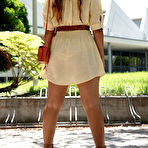 Pic of Jasmin Veracruz shows off her big naturals on Zishy.