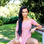 Pic of Inga wearing pink shoes - Snbabes.com