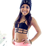 Pic of Exotic4k episode Oil Me Up with Naomi Heart