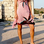 Pic of Kati in Column by Zemani | Erotic Beauties