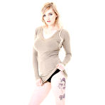 Pic of Carly Rae - iStripper on your desktop!