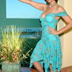 Pic of Roni-That Sexy Mature Housewife You've Always Dreamed Of