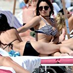 Pic of Vanessa & Stella Hudgens on a beach