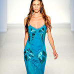 Pic of Aymeline Valade sexy catwalk photos