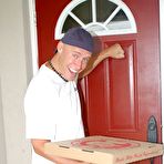 Pic of Vicious babe Kitty Bella ordered pizza and seduced the courier for the hardcore fuck