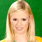 Pic of Yasmine Gold in Hot young babe posing