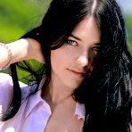 Pic of Olivia F gives us one hell of a view