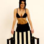 Pic of Raven Hair Diddler