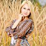 Pic of Belonika in Golden by MPL Studios | Erotic Beauties