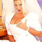 Pic of Big titted beautiful woman. 