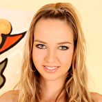 Pic of Aneta J. in Thick Aubergine ✷