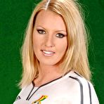 Pic of Viktoria Blonde in Balling for her beaver bistro!